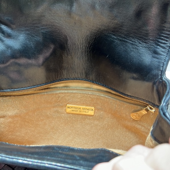 Authentic Vintage Bottega Veneta Handbag - Picture 7 of 9